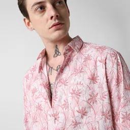 VASTRADO Men Classic Floral Opaque Printed Casual Shirt image 4