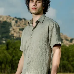 Campus Sutra Men Relaxed Fit Spread Collar Textured Casual Shirt image 4