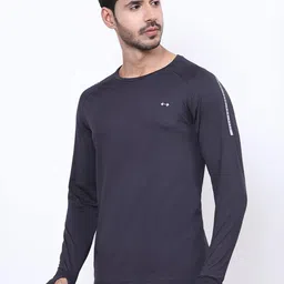 DIDA Men Dri-FIT Raw Edge T-shirt image 3