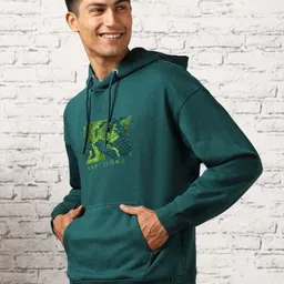NOBERO Graphic Printed Hooded Fleece Pullover image 3