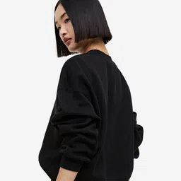 COLOR CAPITAL Drop Shoulder Sleeves Oversized Sweatshirt image 3
