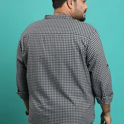 HIGHLANDER Men Plus Size Gingham Checks Casual Shirt image 3