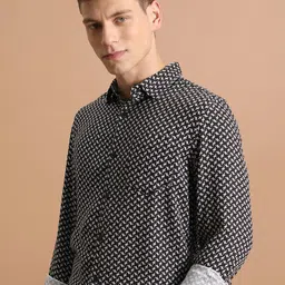 KETCH Black & White Slim Fit Geometric Printed Spread Collar Casual Shirt image 4