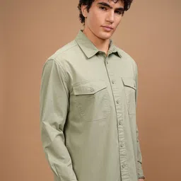 HIGHLANDER Men Solid Oversized Spread Collar Cotton Casual Shirt image 5