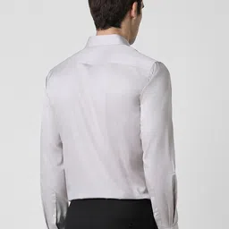 Peter England Regular Fit Spread Collar Cotton Formal Shirt image 2