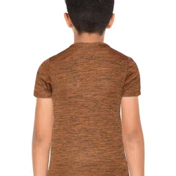 Masculino Latino Boys Rust T-shirt image 4