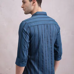 HIGHLANDER Men Slim Fit Tartan Checks Opaque Checked Casual Shirt image 4