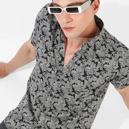 Campus Sutra Grey Floral Printed Classic Fit Cotton Casual Shirt-image-25