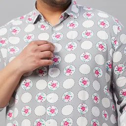 SHOWOFF Plus Plus Size Smart Floral Printed Cotton Casual Shirt image 2