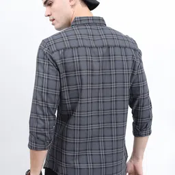 HIGHLANDER Men Slim Fit Windowpane Checks Casual Cotton Shirt image 4