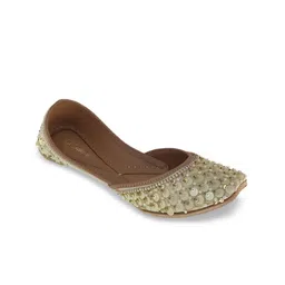 Fulkari Women Beige Ethnic Mojaris Flats-picture-54