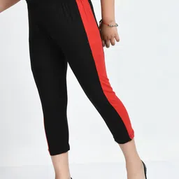 IndiWeaves Girls Pack Of 4 Striped Pure Cotton Capris image 3