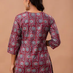 FERANOID Ethnic Motifs Printed V-Neck Pure Cotton Angrakha A-Line Kurti image 4