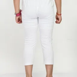 IndiWeaves Girls Pack of 3 Mid-Rise Cotton Capris image 4