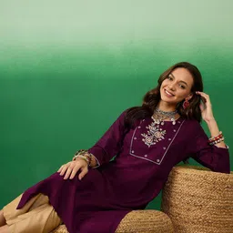 Sangria Ethnic Motifs Yoke Design Thread Work Cotton Kurta-picture-18