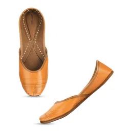 DESI COLOUR Women Ethnic Mojaris Leather Flats image 2