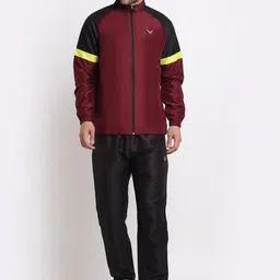 Invincible Men Classic Tracksuit-picture-34