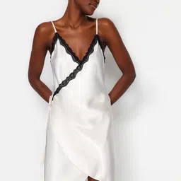 Trendyol V Neck Wrap Nightdress-image-34