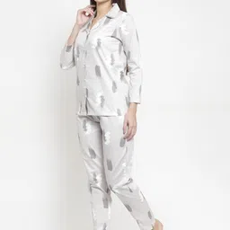 Claura Women Grey Printed Night Suit image 3