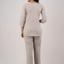 FERANOID Geometric Printed Pure Cotton Night Suit image 4