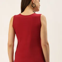 BRINNS Maroon Solid Top image 4