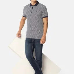 Blackberrys Men Yonk Skinny Fit Low-Rise Clean Look Stretchable Jeans image 4