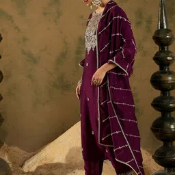 Indo Era Women Ethnic Motifs Embroidered Regular Kurta with Trousers & With Dupatta image 5