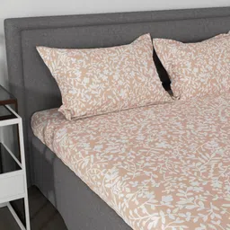 Myntra Elegant Homes Peach-Coloured & White Floral 144 TC King Bedsheet with 2 Pillow Covers image 1