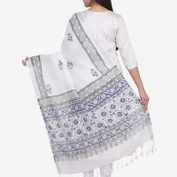 THE WEAVE TRAVELLER White & Black Printed Block Print Dupatta image 4