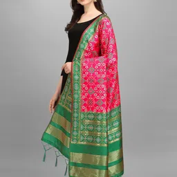 Pandadi Saree Pink & Green Ethnic Motifs Woven Design Dupatta with Zari image 2