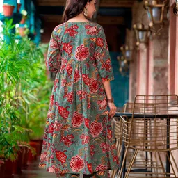 klosia Women Viscose Rayon Kurta Pant Dupatta Set image 2