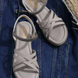 shoetopia Women Flats Sandal-picture-31