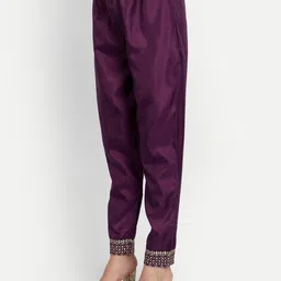 vredevogel Women Silk Blend Kurta Pant Dupatta Set image 5