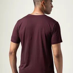 damensch Men Solid V Neck Cotton Blend Maroon T-Shirt image 2
