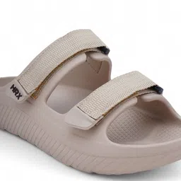 hrx by hrithik roshan Men Slides image 4