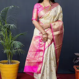 divastri Embellished, Woven Kanjivaram Silk Blend Saree-picture-23
