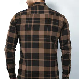 sonishq Men Regular Fit Checkered Button Down Collar Casual Shirt image 2