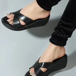 colo Women Wedges Sandal-picture-11