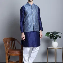 Jompers Mandarin Collar Regular Kurta with Pyjamas With Jacket image 4
