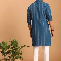 SHVAAS by VASTRAMAY Woven Design Mandarin Collar Pure Cotton Sustainable Kurta With Pyjamas image 3
