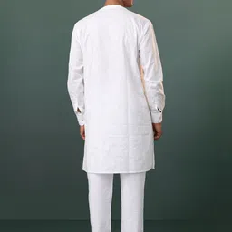 VASTRAMAY Floral Embroidered Sequinned Straight Kurta With Trousers image 5