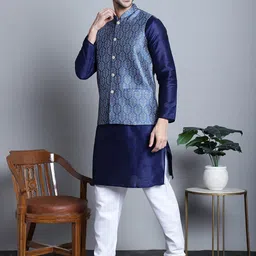 Jompers Mandarin Collar Regular Kurta with Pyjamas With Jacket image 5