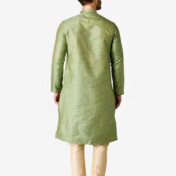 TABARD Men Green Kurta with Pyjamas image 4