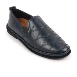 FAUSTO Men Textured Lightweight Slip On Sneakers image 2