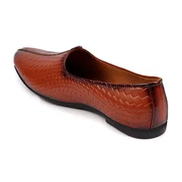 FAUSTO Men Tan Textured PU Mojaris image 3