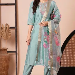 pink she Women Viscose Rayon Kurti Pant Dupatta Set-picture-27