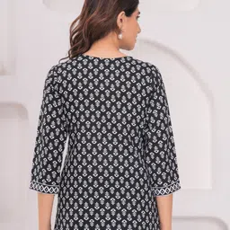 choise gabbaa Women Floral Print Viscose Rayon A-line Kurta image 2