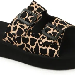 triksy Women Flats Sandal image 3