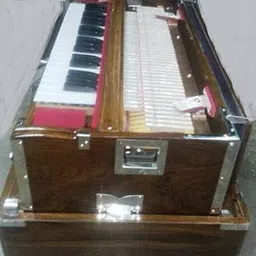 mayamusicals 9 Scale Changer (with Coupler) Box Harmonium with 3 set of Reeds 3.75 Octave Hand Pumped Harmonium image 2
