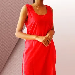 quds Women Red Camisole image 4